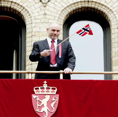 - De ser opp p� meg og sp�r �hvem er han der?�
