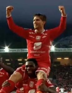 N� kan Brann-gutta b�res p� gullstol i  17. mai-toget