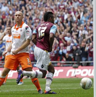 Her sender han West Ham tilbake til Premier League