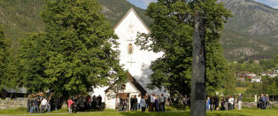 �Homofile m� gjerne gifte seg s� mange ganger de vil, men det m� jo ikke foreg� i kirken.�