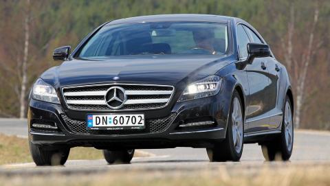 DYRT: Mercedes-Benz koster godt over en halv million kroner i snitt. Foto: Terje Bjørnsen DYRT: Mercedes-Benz koster godt over en halv million kroner i snitt. Foto: Terje Bjørnsen