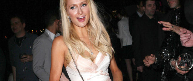Her promoterer Paris Hilton sine norske r�tter