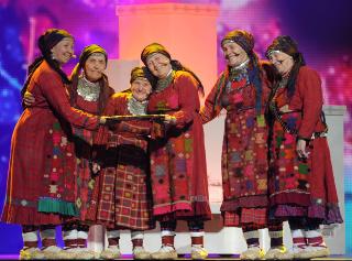 SJARMERTE ALLE:  P� tirsdag gikk de seks russiske bestem�drene videre etter � ha sjarmert hele Europa. Flere tror de kan hevde seg i toppen under finalen. Foto: AFP PHOTO / VYACHESLAV OSELEDKO