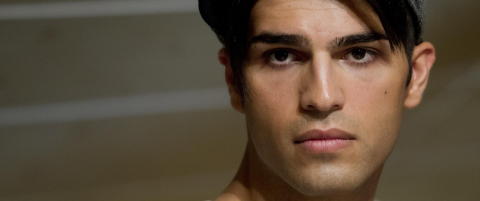Tooji advares mot nakenfilming