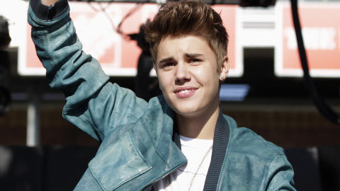 UNGPIKEIDOL: Justin Bieber er i Norge. Og det har slett ikke g�tt fansene ubemerket forbi. Foto: Reuters / NTB Scanpix