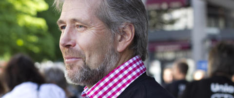 - Jeg har aldri opplevd en mer rotete forhandling, jeg t�r � si at regjeringen er uprofesjonelle
