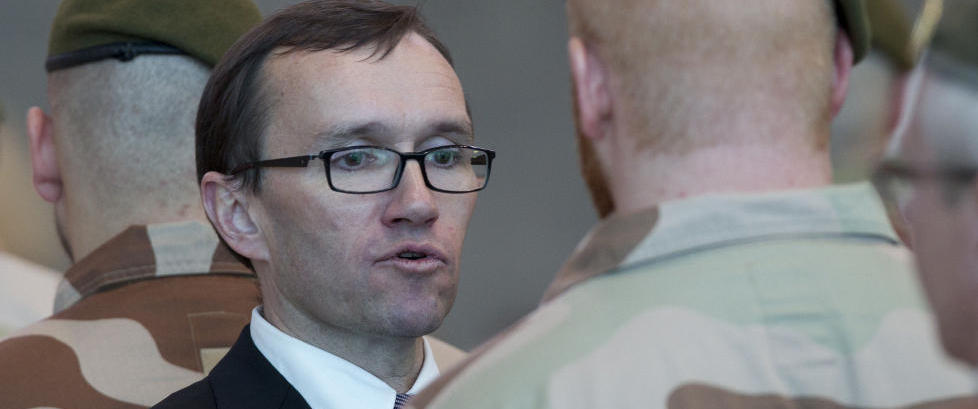 Espen Barth Eide eller kunsten å selge en krig