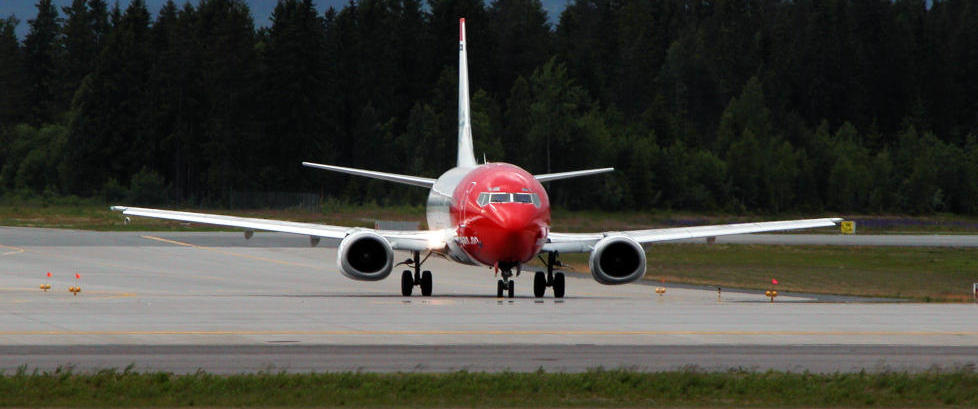 Norwegian-fly m�tte snu to ganger