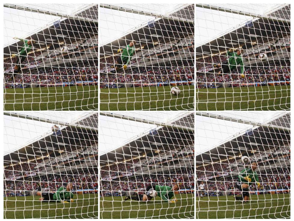 PR�VER UT NY TEKNOLOGI: Frank Lampards scoring mot Tyskland i VM-�ttedelsfinalen mot Tyskland i Bloemfontein er et eksempel p� en hendelse som har forsterket debatten om m�llinjeteknologi. N� skal �Hawk-Eye-systemet� testes ut for f�rste gang n�r England m�ter Belgia p� Wembley neste l�rdag. Foto: REUTERS/Eddie Keogh/NTB scanpix