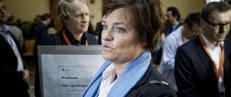 Reagerer på at hun ble nektet å stille kritiske spørsmål