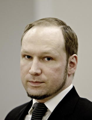 - Breivik opptrer seri�st