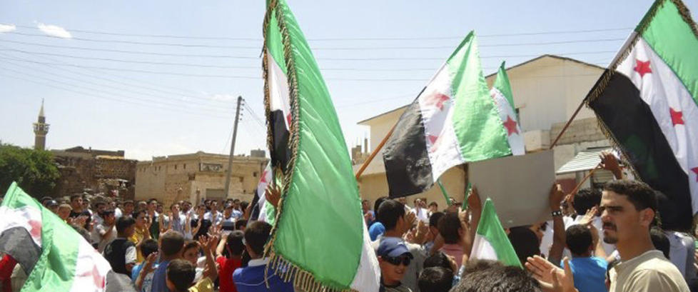 Over 50 drept i kraftige angrep i Syria