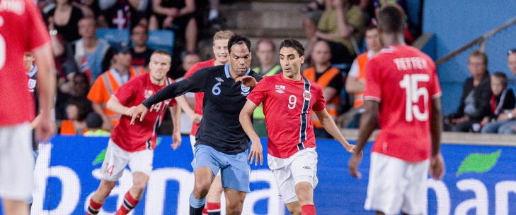 - England m� opp p� et h�yere niv�