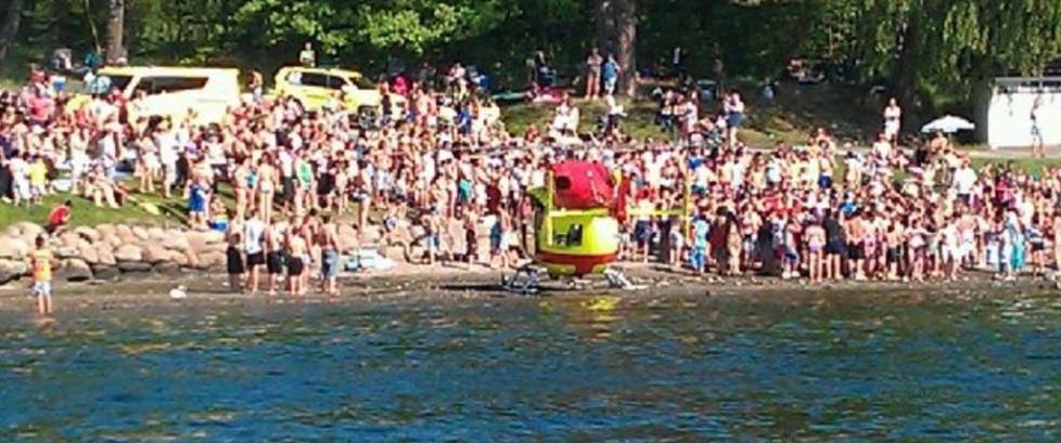 Gutt (5) funnet under vann ved badestrand