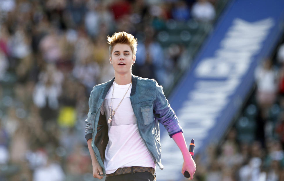 SKAPER KAOS: Det er ville tilstander i Oslo i forbindelse med Justin Biebers bes�k. N� m� pressekonferansen med ten�ringsidolet avlyses, p� grunn av sikkerhetshensyn. Foto: Foto: Mario Anzuoni/Reuters/NTB Scanpix