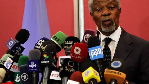 - MÅ HANDLE NÅ: Kofi Annan møtte i dag den syriske presidenten Bashar al-Assad i hovedstaden Damaskus. Foto: AFP PHOTO/LOUAI BESHARA - MÅ HANDLE NÅ: Kofi Annan møtte i dag den syriske presidenten Bashar al-Assad i hovedstaden Damaskus. Foto: AFP PHOTO/LOUAI BESHARA