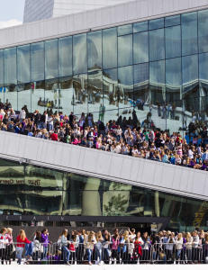 - Bieber skal komme i helikopter