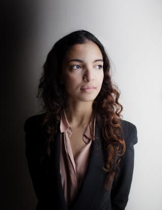 MENER SEG DISKRIMINERT: Louiza Louhibi (21).
Foto: Agnete Brun / Dagbladet MENER SEG DISKRIMINERT: Louiza Louhibi (21).
Foto: Agnete Brun / Dagbladet