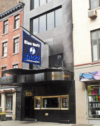 JAZZ: Blue Note er en av de mer høyprofilerte jazzklubbene i The Village. JAZZ: Blue Note er en av de mer høyprofilerte jazzklubbene i The Village.