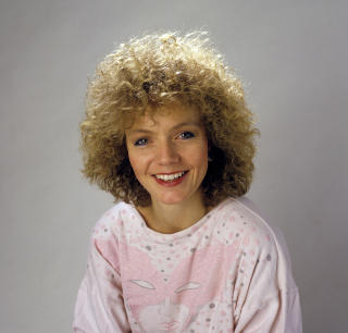 SLAPP UTSEENDEFOKUS: Maurstad mener utseendet aldri har v�rt �hennes greie� og at hun derfor har sluppet unna skj�nnhetspresset. Her er hun fotografert i 1987, 20 �r gammel. 
Foto: Knut Falch Scanfoto / SCANPIX