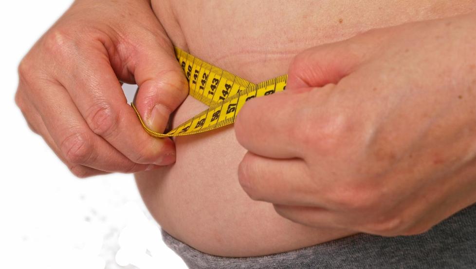M�LEB�ND: - Midjem�l er et bedre m�l p� helseskadelig fedme enn BMI, sier lege J�ran Hjelmes�th.  Illustrasjonsfoto: Colourbox.com