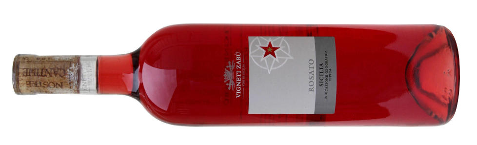 KENS UTVALGTE: Zabu Rosato 2011 fra Sicilia imponerer. Den scorer 85 poeng, og med en pris p� 119 kroner blir det terningkast seks.