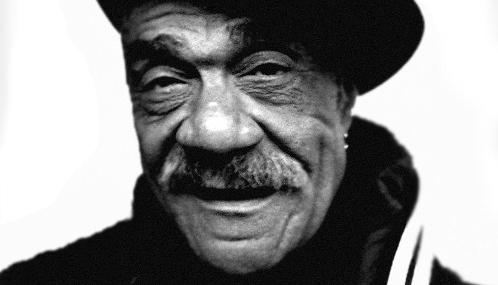 LEVD LIV: Med en r�st pl�yd opp av whisky og r�yk snakkesynger Andre Williams tekster hentet ut av hans eget liv med kvinner og sheriffer, rasehatere og boms. Foto: Jon Langford/Yep Roc