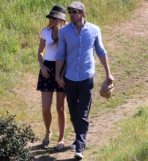  PAR:  Blake Lively og Ryan Reynolds har v�rt sammen siden h�sten 2011. Foto: Stella Pictures