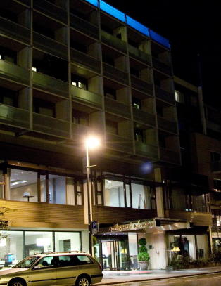 D�mt til tolv �rs fengsel for hotell-drap