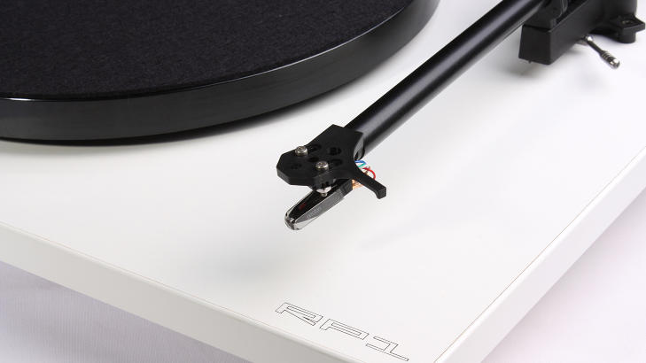 REGA: RP1 er laget spesielt for dem som vil ha en god platespiller uten at det skal koste skjorta. Foto: Rega