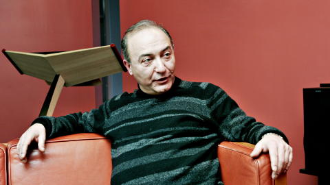 TULL: Ervin Kohn, leder for det mosaiske trossaumfunn, mener det bare er tull at det er farlig å omskjære guttebarn.
Foto: Sveinung Uddu Ystad TULL: Ervin Kohn, leder for det mosaiske trossaumfunn, mener det bare er tull at det er farlig å omskjære guttebarn.
Foto: Sveinung Uddu Ystad
