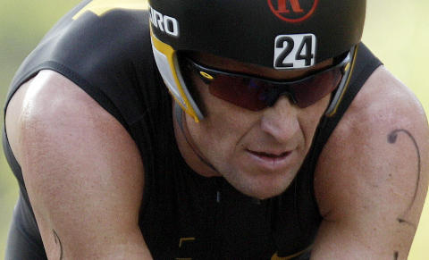 RASENDE: Lance Armstrong er forbanna etter anklagene. Foto: AP Photo/Arnulfo Franco RASENDE: Lance Armstrong er forbanna etter anklagene. Foto: AP Photo/Arnulfo Franco