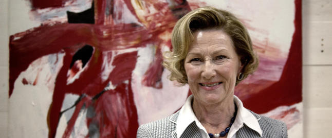 - Dronning Sonja fortsetter � lage kunst