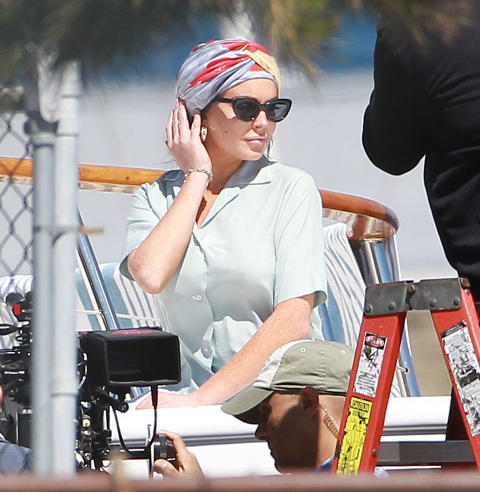  SPILLER LIZ:  For tiden spiller Lindsay Lohan inn filmen �Liz & Dick� i California, hvor hun portretterer skuespillerinnen Elizabeth Taylor. Foto: Stella Pictures