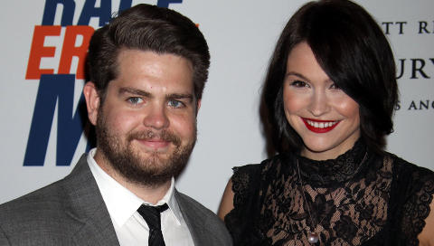 NYBAKTE FORELDRE: Jack Osbourne og forloveden Lisa Stelly fikk datteren Pearl i april. Foto: Stella Pictures