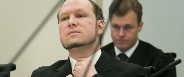 Breivik krever en times taletid