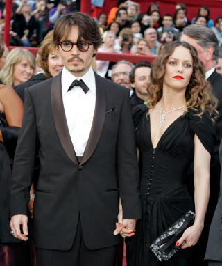 SUPERPAR: Johnny Depp og Vanessa Paradis har v�rt et av Hollywoods hotteste par i 14 �r. Foto: Amy Sancetta / AP Photo / NTB Scanpix