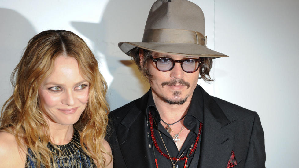SLUTT: Kjendisparet Johnny Depp og Vanessa Paradis er ikke sammen lenger. Foto: Martin Bureau / AFP Photo / NTB Scanpix