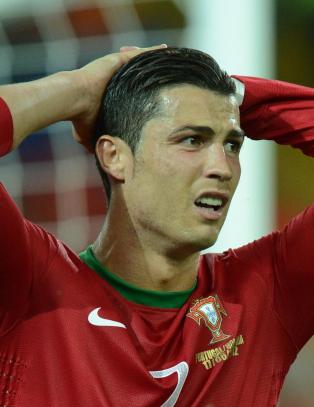 Ronaldo mister semifinalen med gult kort