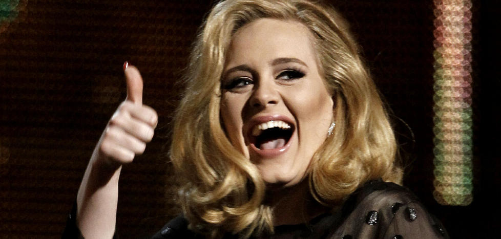 ALKOHOLPROBLEMER?: Adele skal ha �pnet seg om alkoholproblemer i boka �Adele: The Biography� av Marc Shiparo. Foto: Matt Sayles / AP Photo / NTB Scanpix