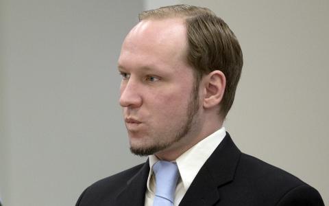 <b>KRITISK DAG:</b> Anders Behring Breiviks skjebne hviler for en stor del på hvorvidt forsvarer Geir Lippestad under sin sluttprosedyre klarte å overbevise retten om at terroristen er tilregnelig.