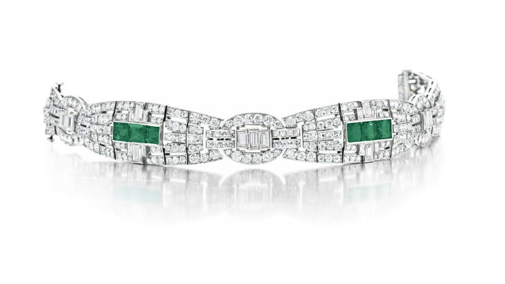 P� AUKSJON: Flere av Huguette Clarks smykker ble auksjonert bort i april. Dette diamantarmb�ndet gikk under hammeren for cirka 660 000 kroner. Foto: Christies Auction House / AP