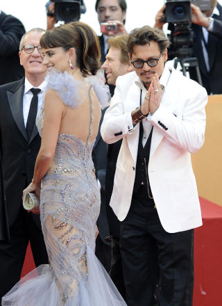 KOLLEGAER: Penelope Cruz og nysingle Johnny Depp spilte sammen i �Pirates of the Caribbean - On Stranger Tides�. Foto: Stella Pictures