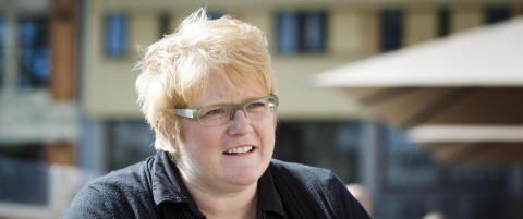 H�yre skremmer Venstre-Trine