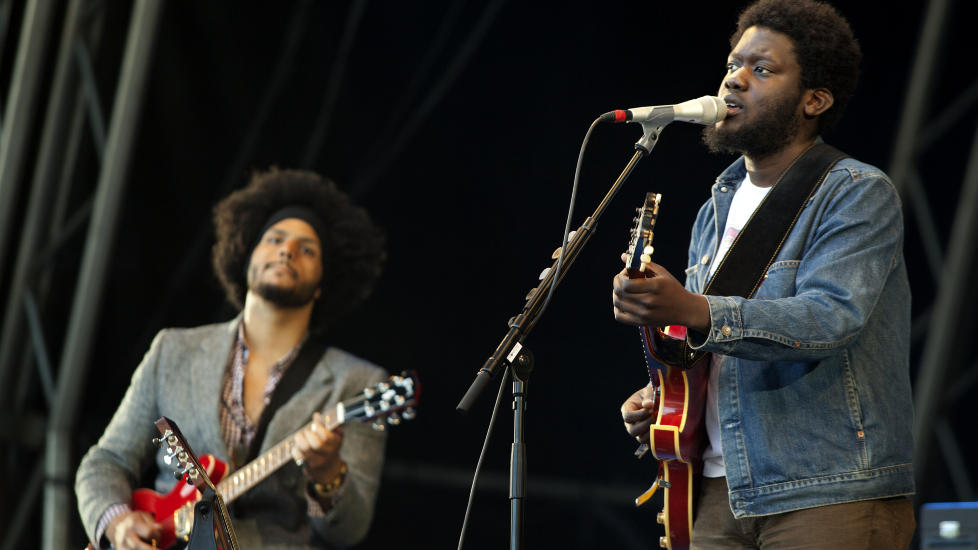 STOR STEMMEPRAKT: Michael Kiwanuka p� Hovefestivalen. Foto: Anders Gr�nneberg/ Dagbladet
