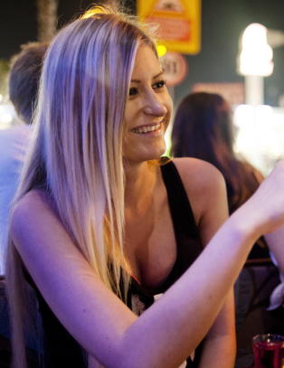 - Guttene tror alt er greit her. Mange g�r langt over grensa og tafser mye