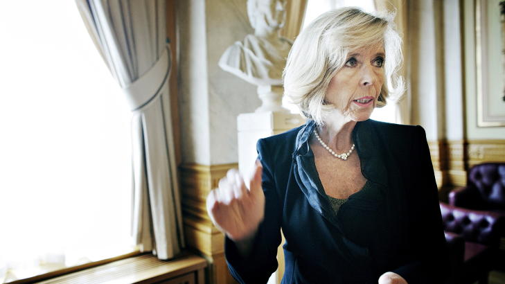 GENERALSNIV�: Den 1. februar 2008 utnevnte forsvarsminister Anne-Grete Str�m-Erichsen kontreadmiral Louise Kathrine Dedichen til sjef for Forsvarets skolesenter. Hun ble samtidig Norges f�rste kvinnelige offiser p� generalsniv�. Foto: Torbj�rn Gr�nning / Dagbladet