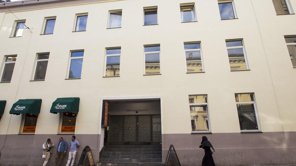 POPUL�R: Forstander Basim Ghozlan bekrefter at den norske konvertitten bes�kte Rabita-moskeen i Calmeyers gate i Oslo sentrum. Moskeen er en av Norges mest popul�re. Foto: Sondre Steen Holvik / Dagbladet