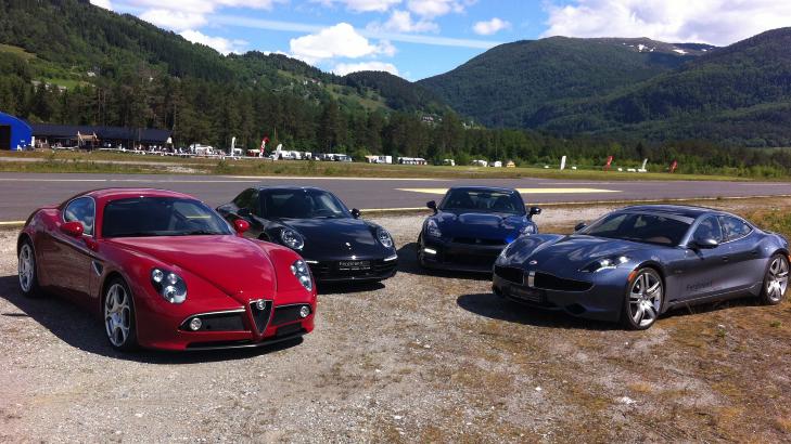 SYV MILLIONER: Det hadde v�rt en fin samling til garasjen. For vel syv millioner f�r du  1783 hester.Foto: ANDREAS HANDELAND