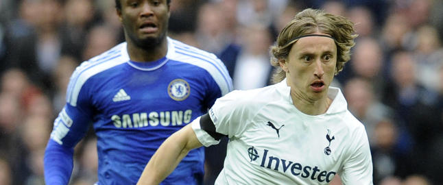 Chelsea kaster seg inn i kampen om Modric